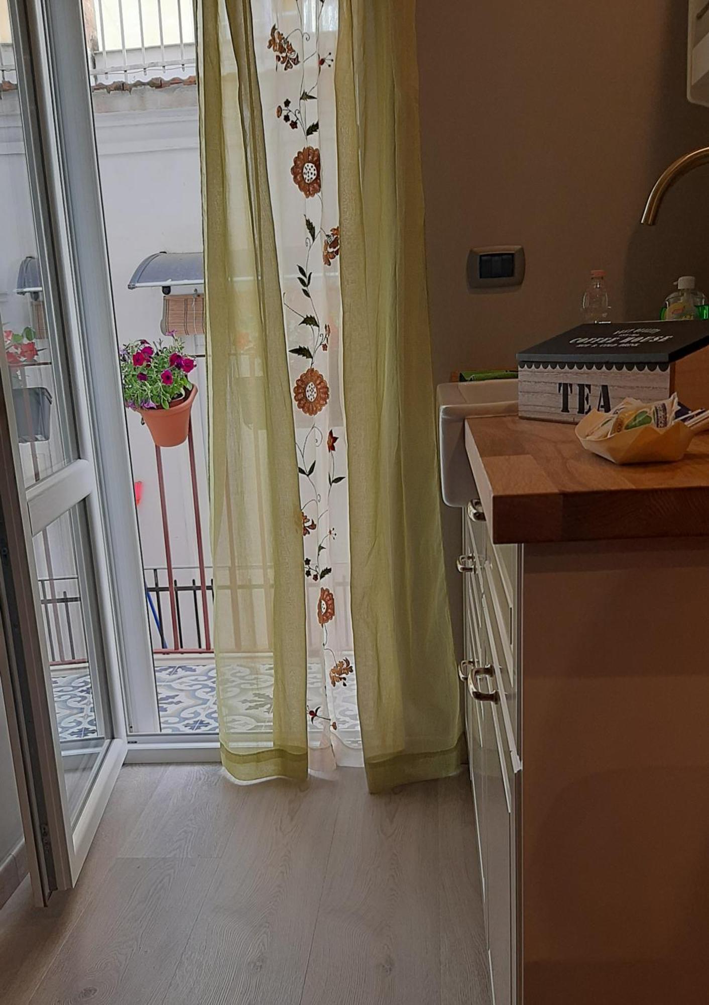 Il Poggiolo Fiorito Hotel Taranto Bagian luar foto