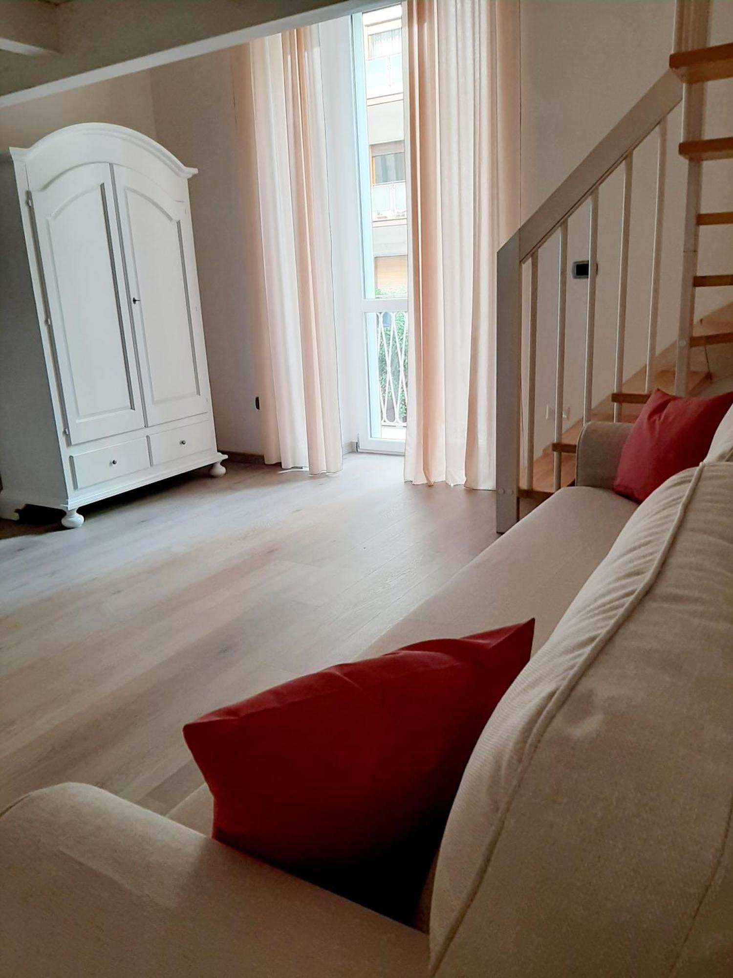 Il Poggiolo Fiorito Hotel Taranto Bagian luar foto